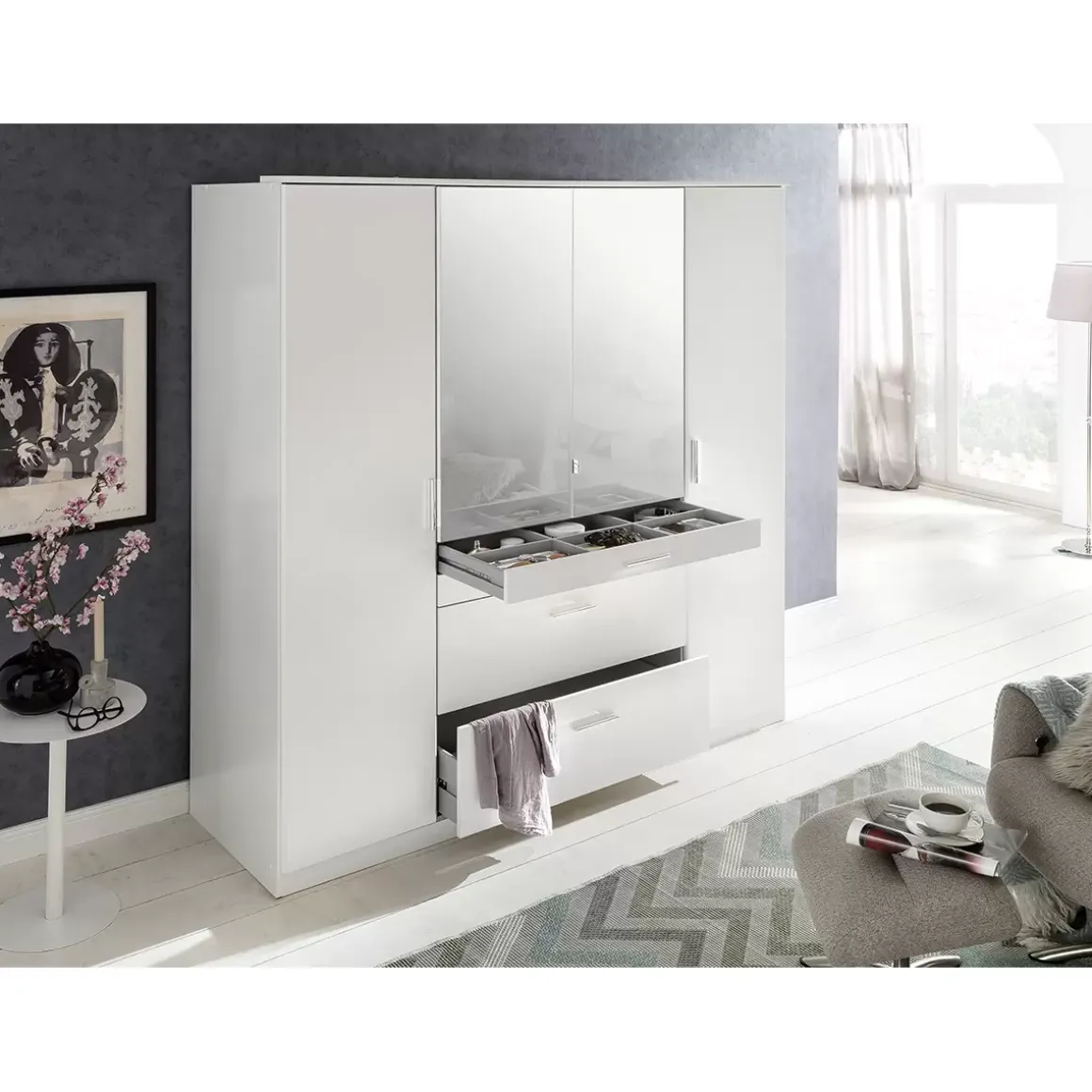 Kleiderschrank