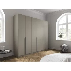 Kleiderschrank