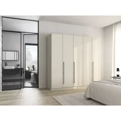 Kleiderschrank