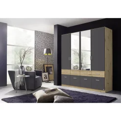 Kleiderschrank 4-türig