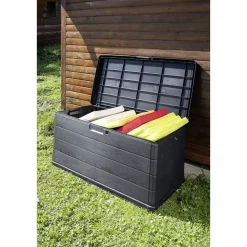 Luca Bessoni Kissenbox