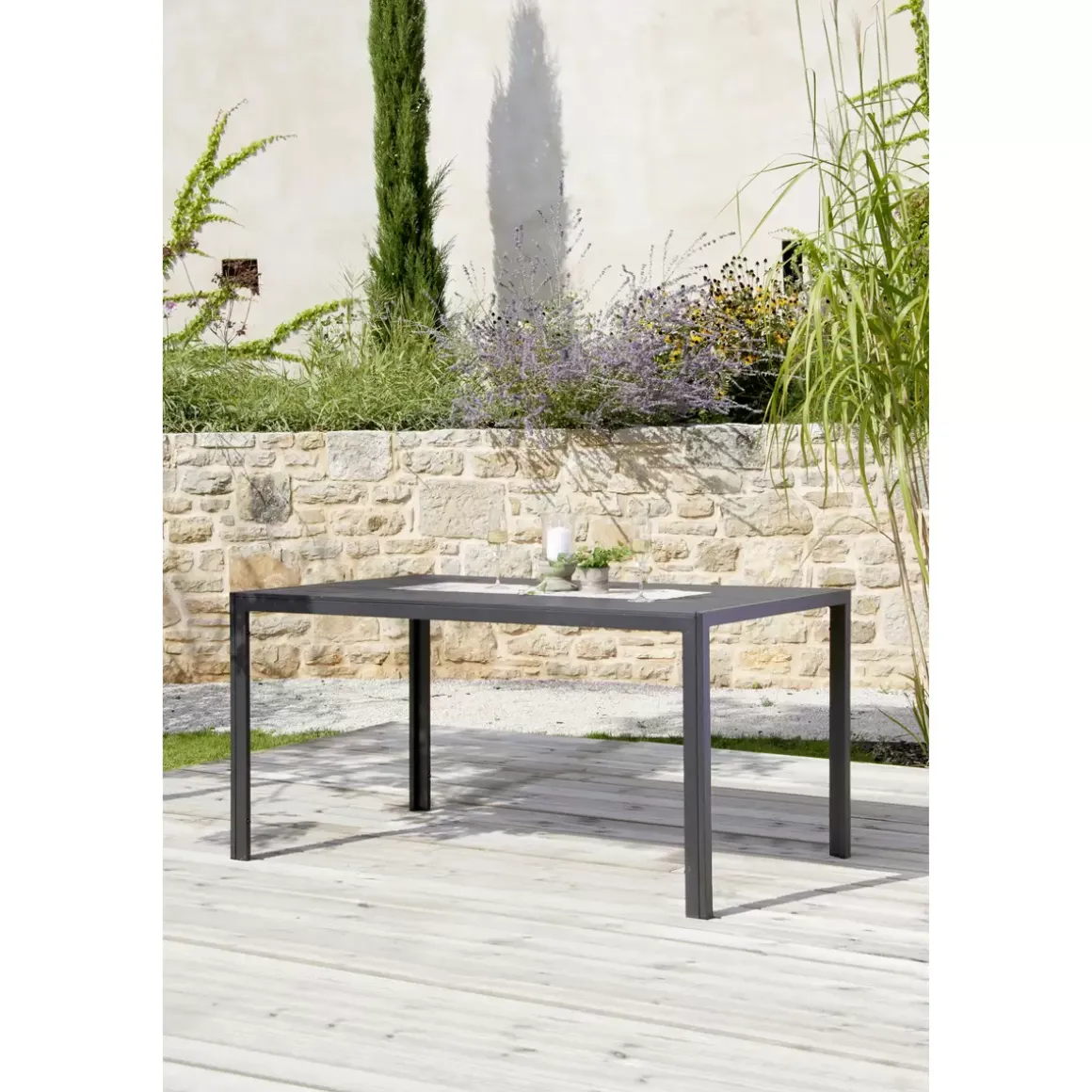 Ondega Gartentisch