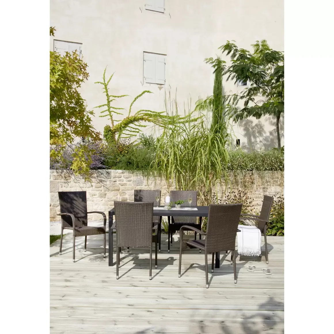 Ondega Gartentisch