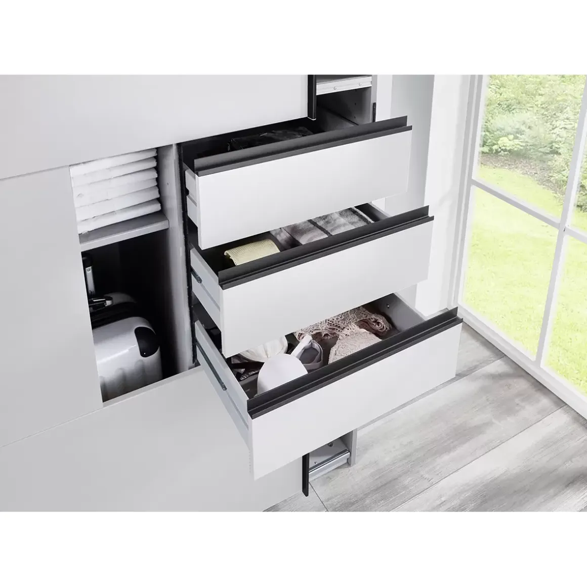 Schwebetürenschrank