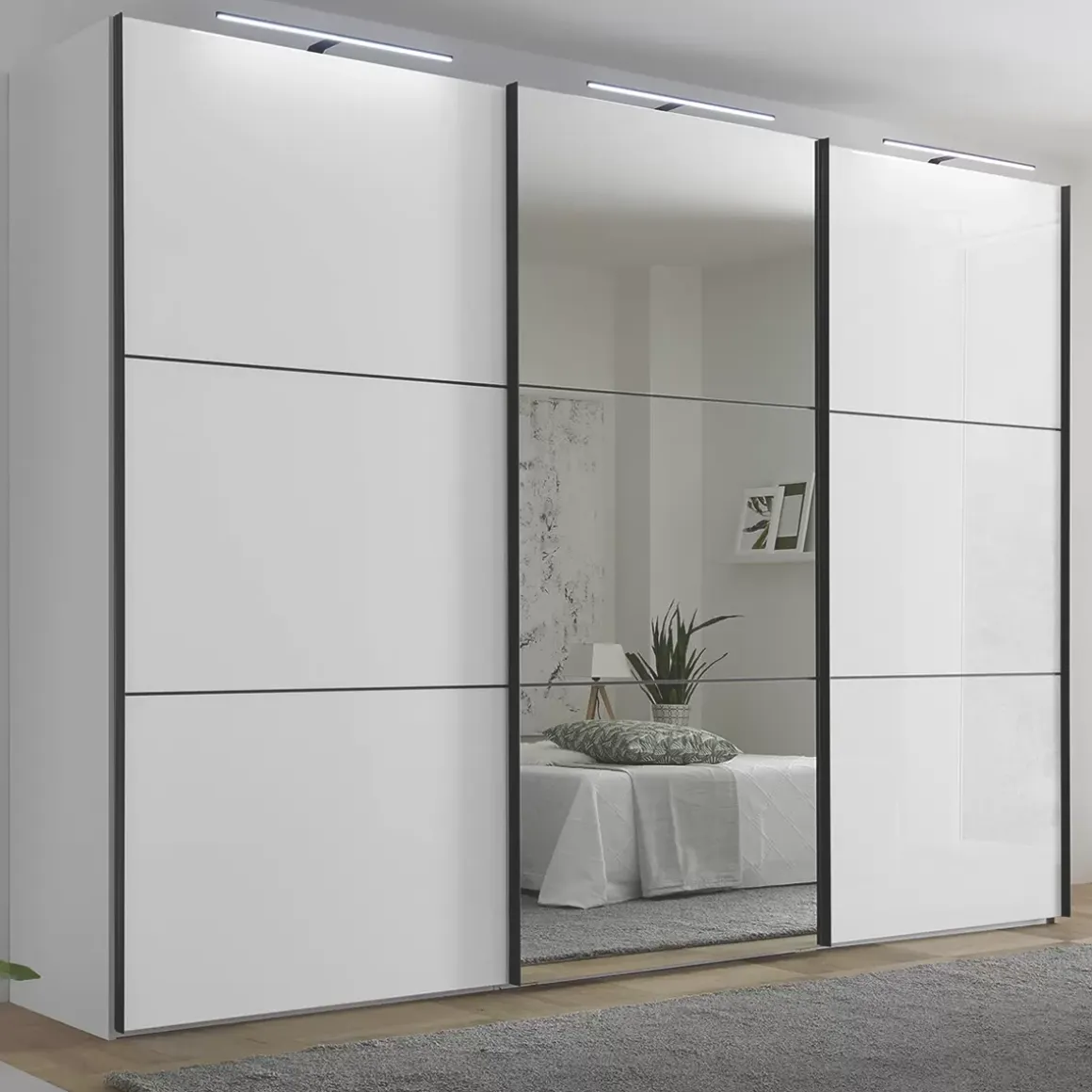 Schwebetürenschrank 3-trg