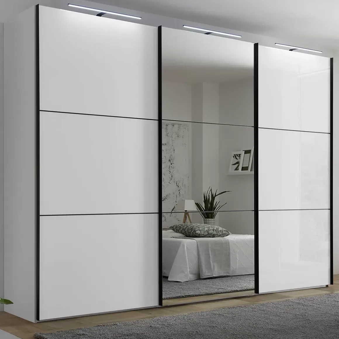 Schwebetürenschrank 3-trg