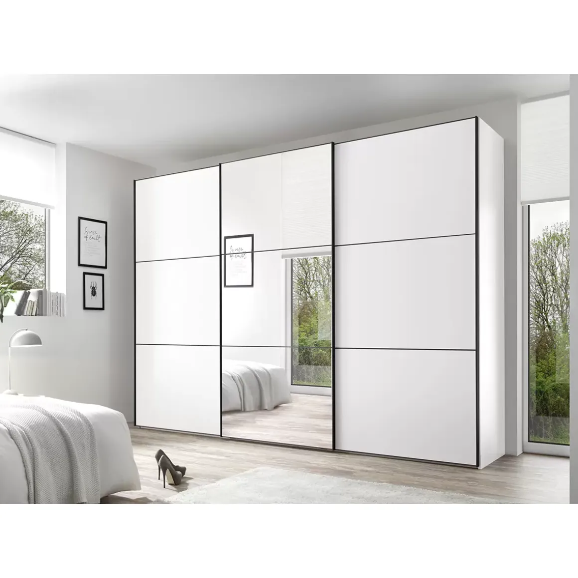 Schwebetürenschrank 3-türig