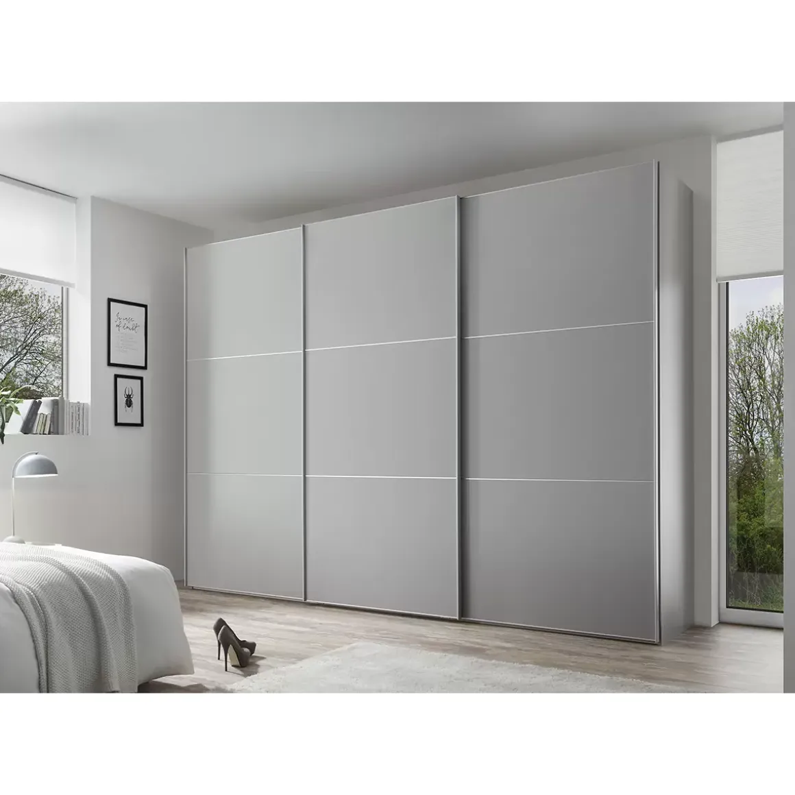 Schwebetürenschrank 3-türig