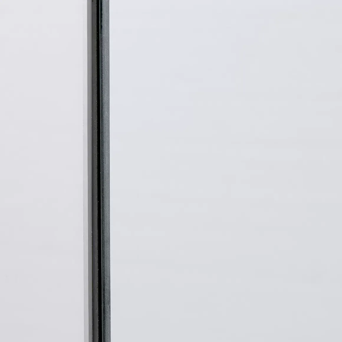 Spiegelschrank